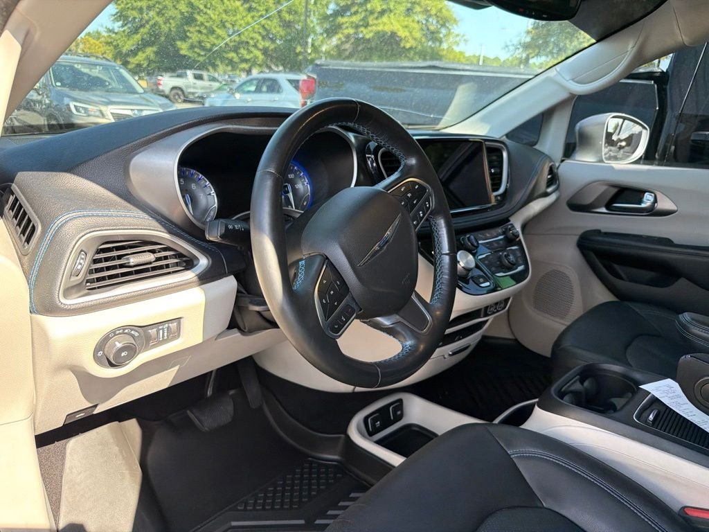 2021 Chrysler Pacifica Touring L CLEAN CARFAX 1-OWNER