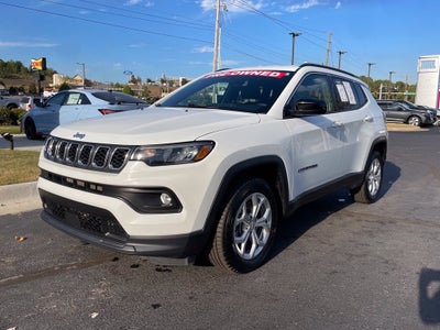 2024 Jeep Compass Latitude Clean CarFax, One Owner