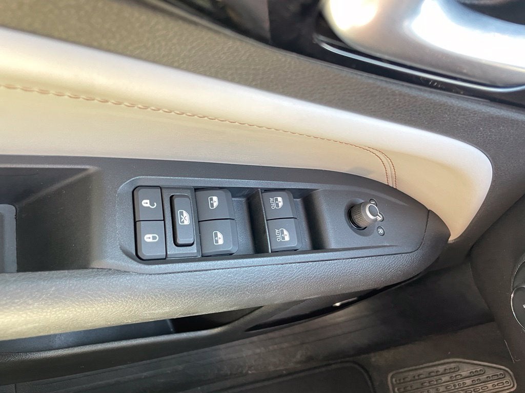2022 Jeep Compass Limited Pano Roof, One Owner, Clean CarFax