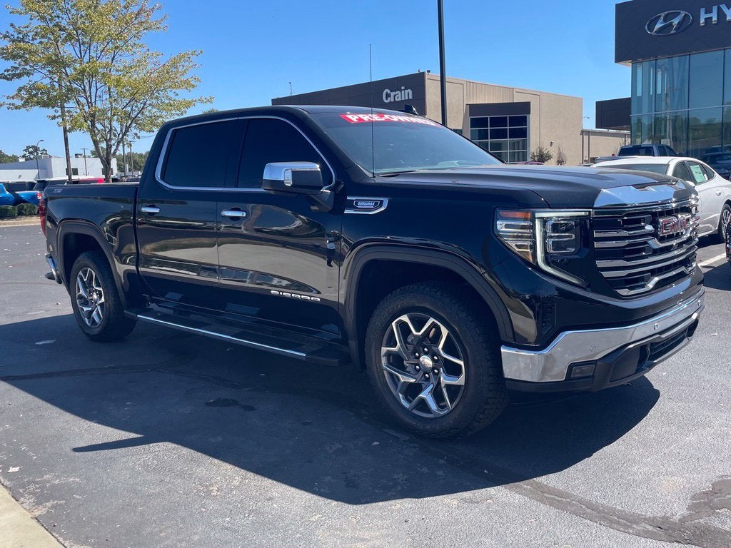 2024 GMC Sierra 1500 SLT Moonroof, Leather, X31