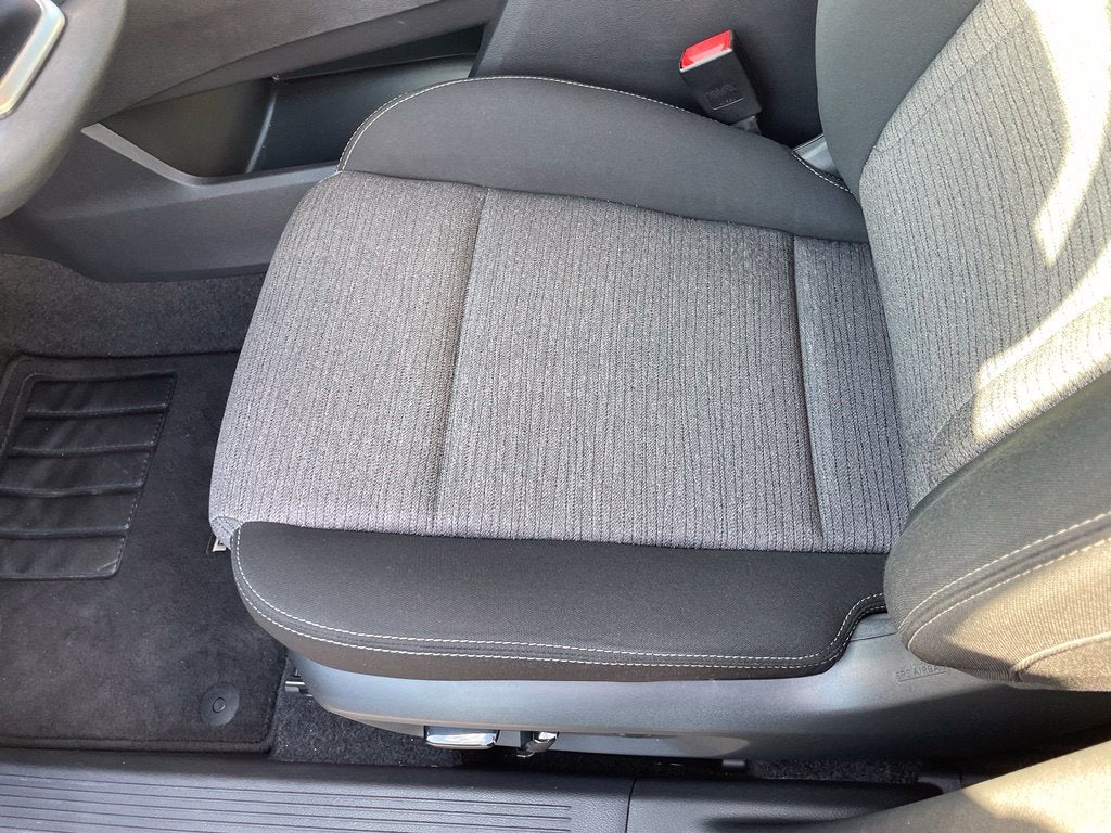 2023 Nissan Rogue SV Clean CarFax, Low Miles