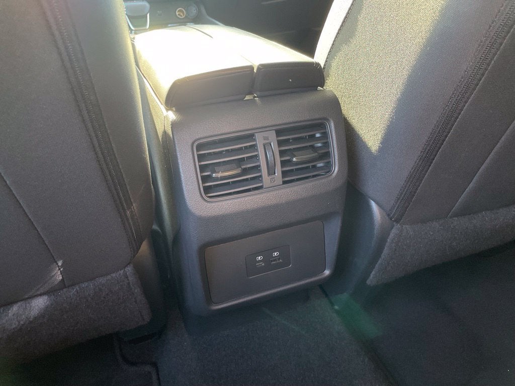 2023 Nissan Rogue SV Clean CarFax, Low Miles
