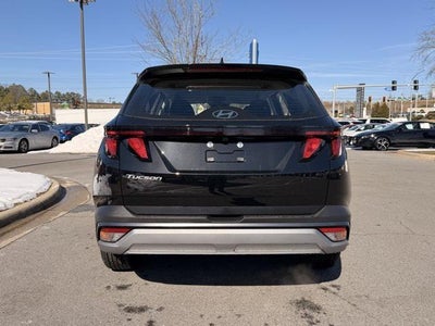 2026 Hyundai TUCSON SE FWD