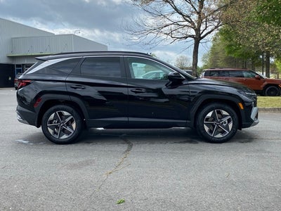 2025 Hyundai TUCSON SEL FWD