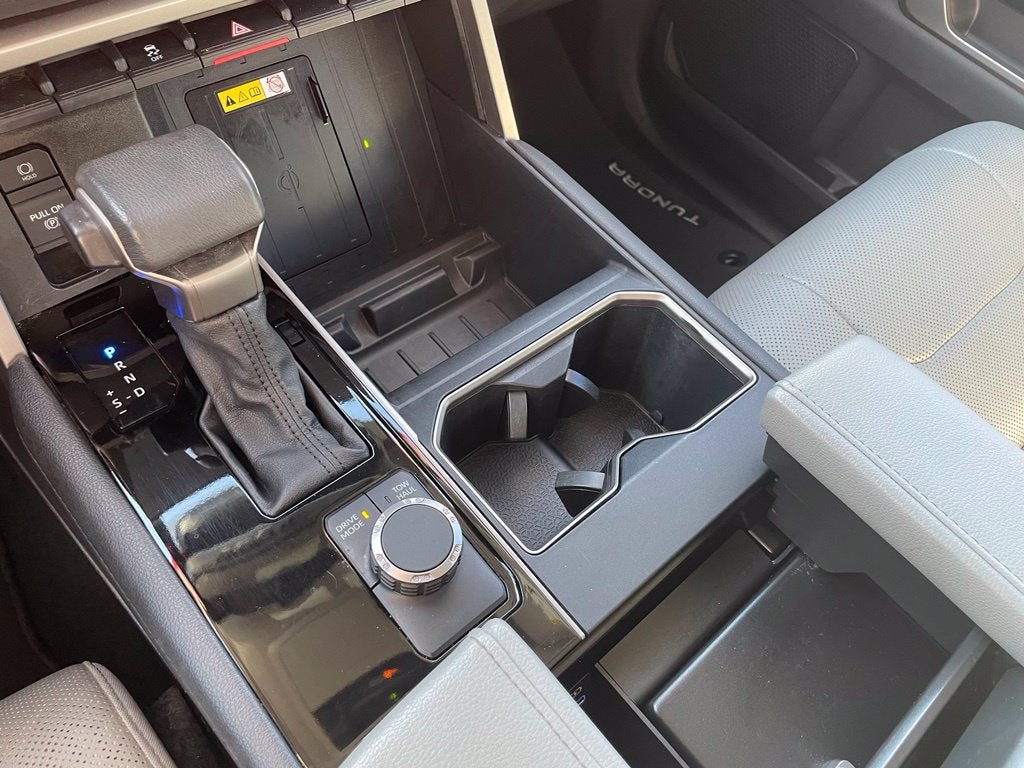 2023 Toyota Tundra Limited Pano Roof, Leather, Clean CarFax, One Owner