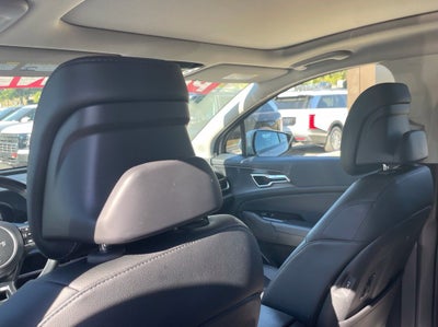 2025 Kia Sportage SX Pano Roof, Leather, One Owner