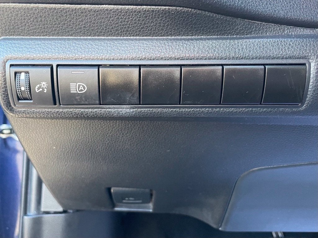2024 Toyota Corolla LE Clean CarFax, One Owner