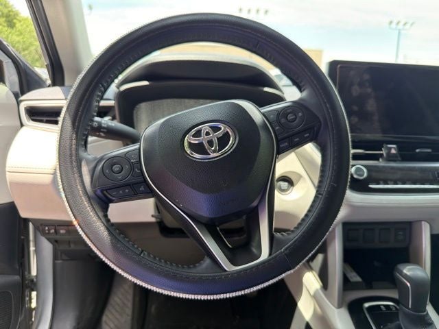 2025 Toyota Corolla Cross LE