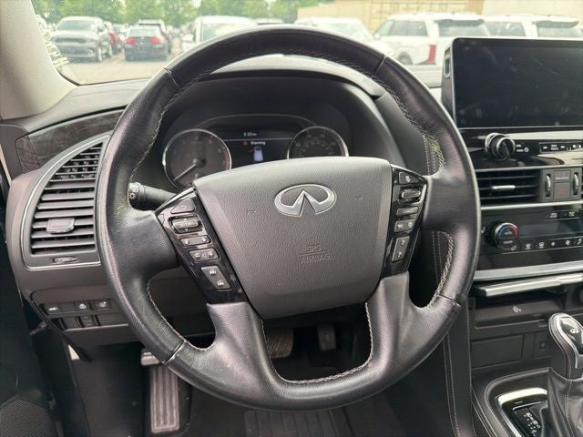 2024 INFINITI QX80 LUXE