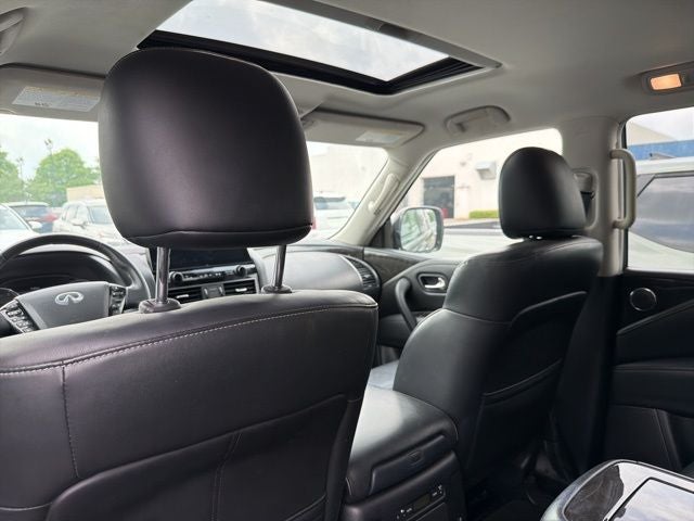 2024 INFINITI QX80 LUXE