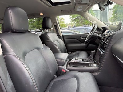 2024 INFINITI QX80 LUXE