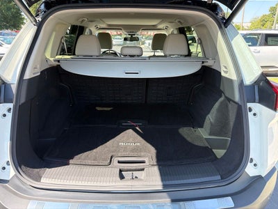 2023 Nissan Rogue SL Pano Roof, Clean CarFax, One Owner