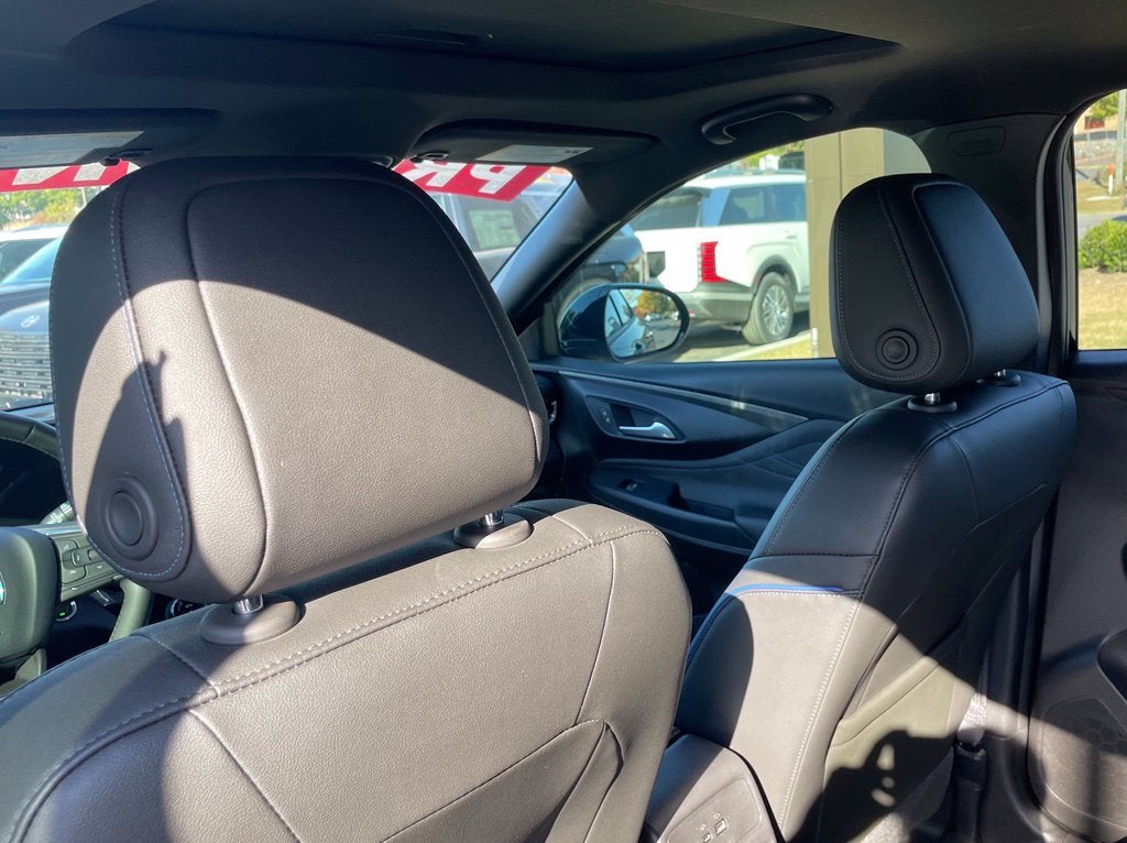 2025 Buick Envista Sport Touring Moonroof, Clean CarFax, One Owner