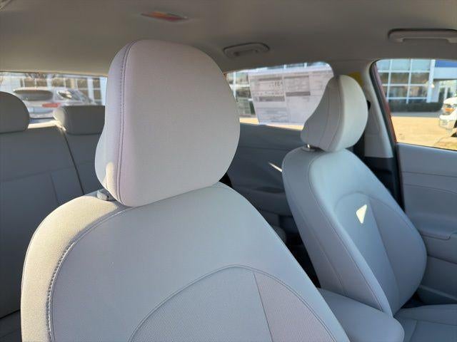 2026 Hyundai KONA SE FWD