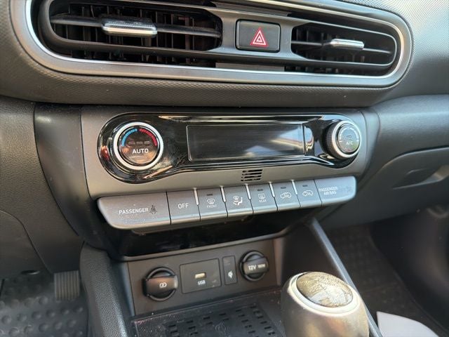 2022 Hyundai KONA Limited