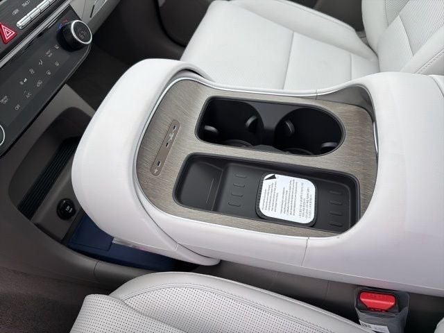 2027 Hyundai PALISADE SEL 7 Passenger