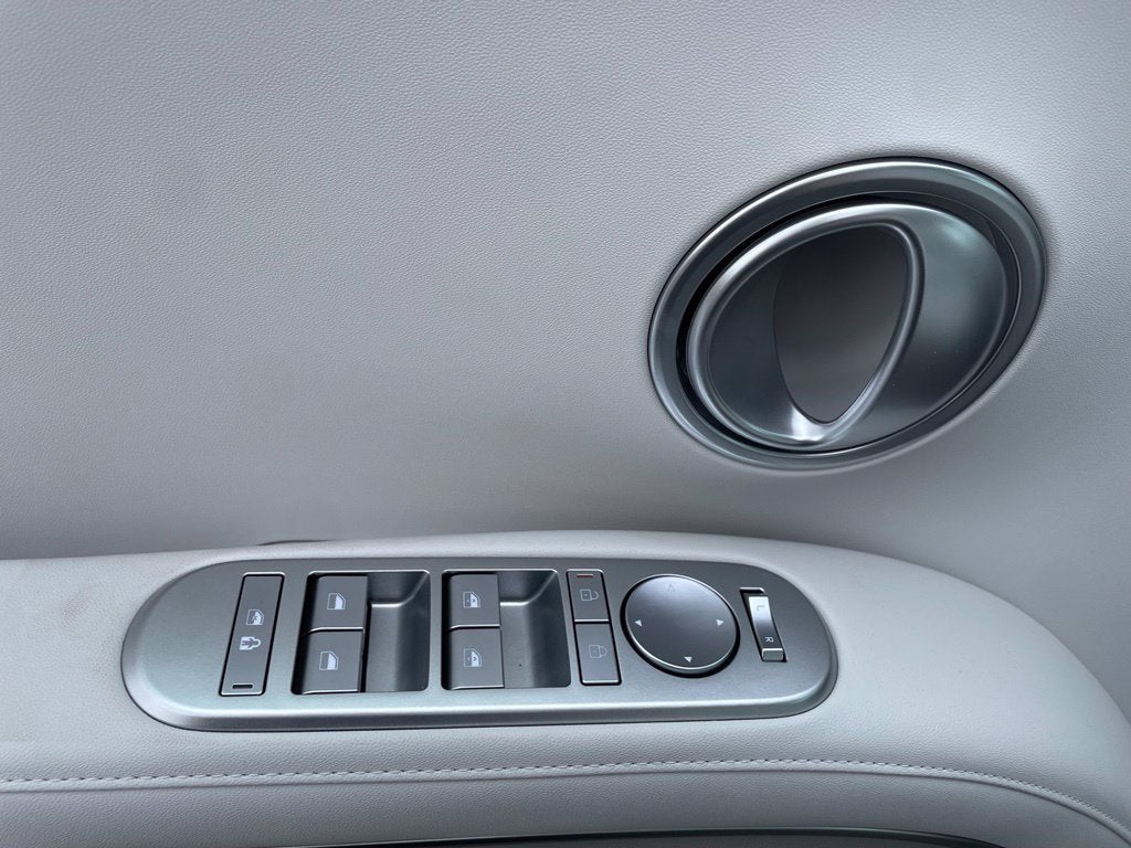 2027 Hyundai PALISADE SEL 7 Passenger