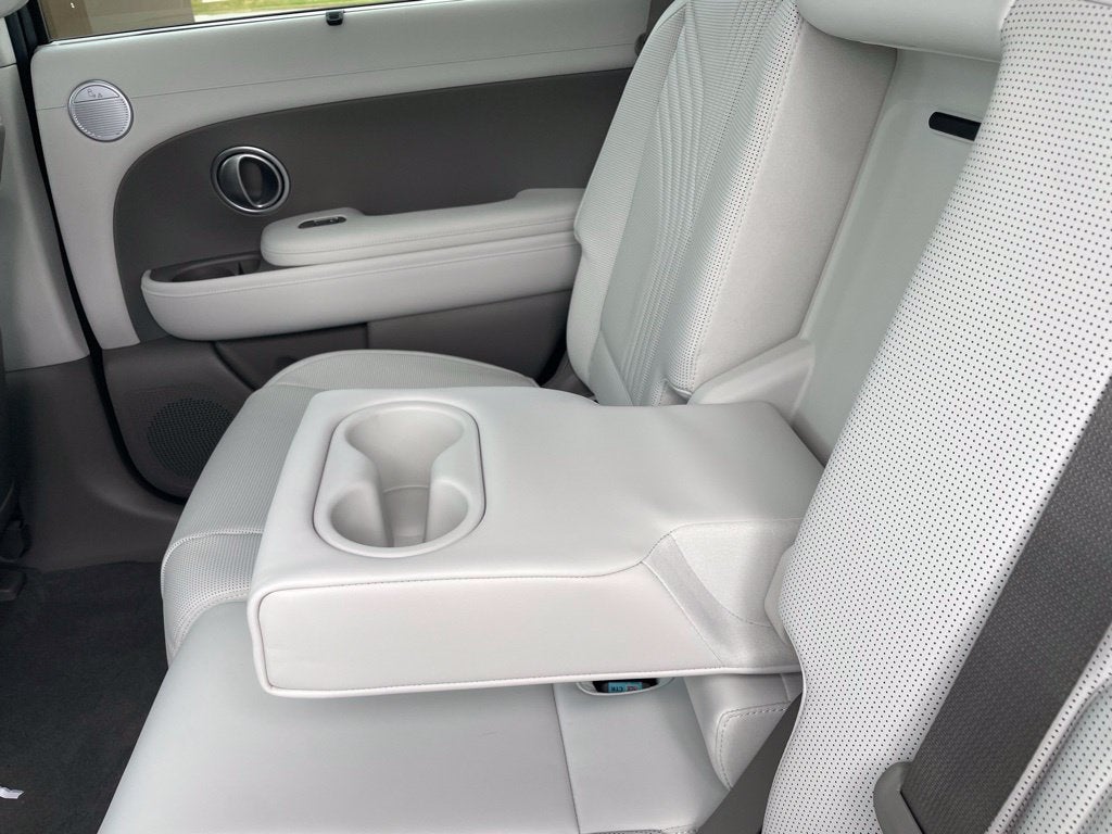 2027 Hyundai PALISADE SEL 7 Passenger