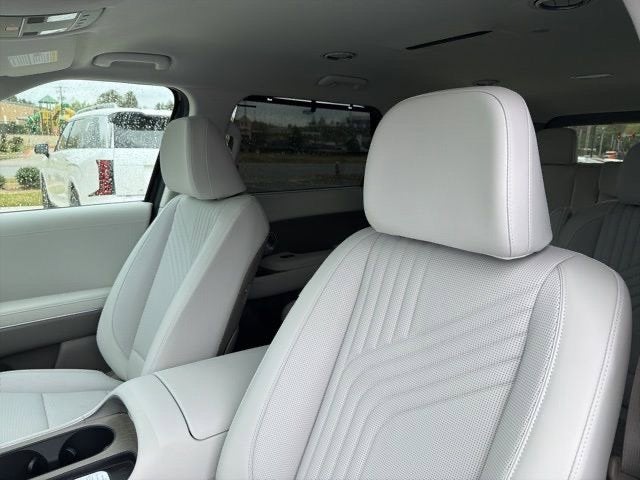 2027 Hyundai PALISADE SEL 7 Passenger
