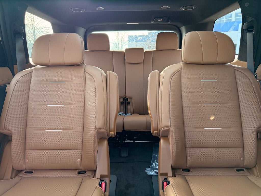 2027 Hyundai PALISADE SEL 7 Passenger