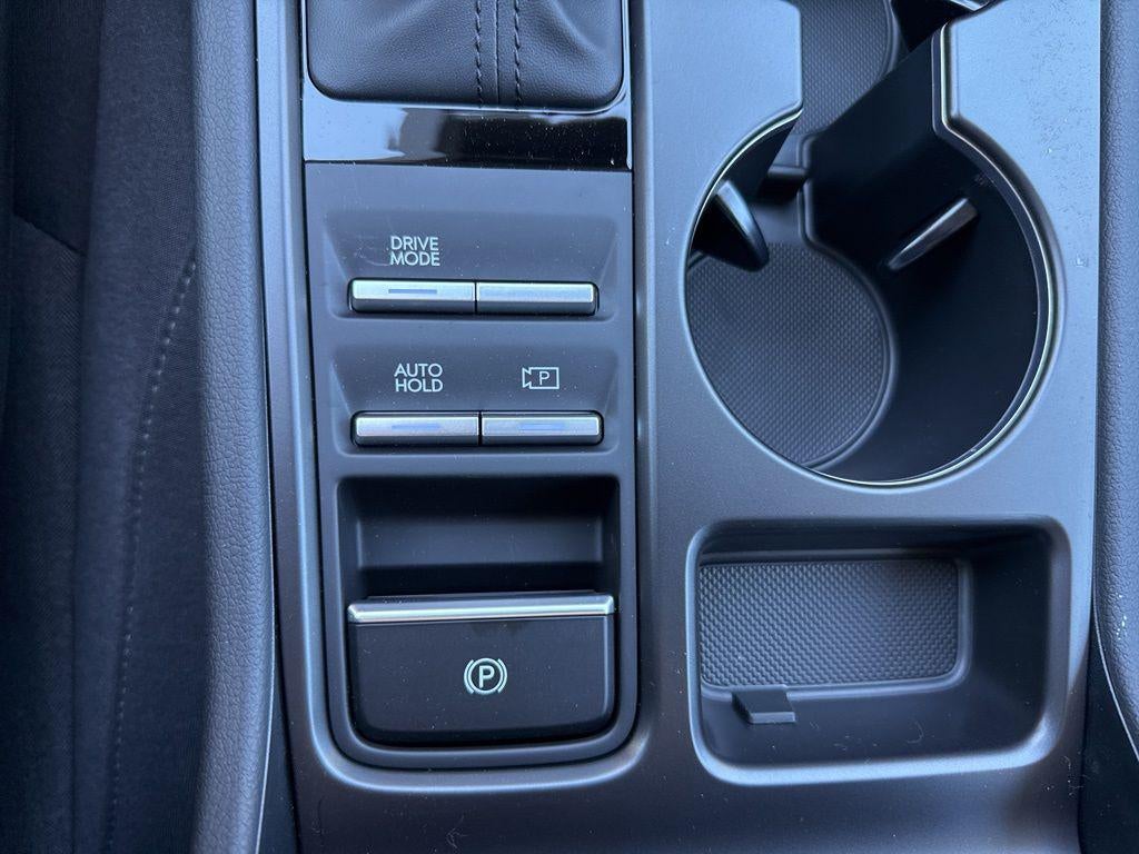 2025 Hyundai SONATA SE