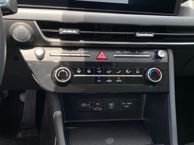 2025 Hyundai SONATA SE