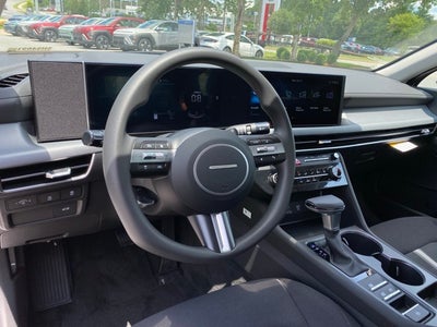 2025 Hyundai SONATA SE