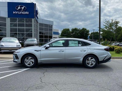 2025 Hyundai SONATA SE