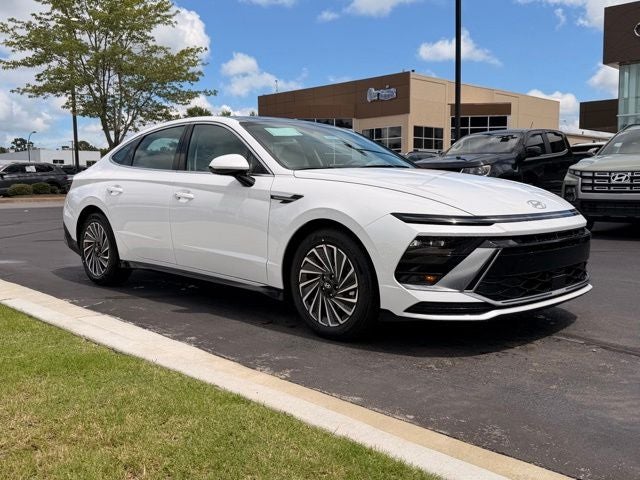 2026 Hyundai SONATA HYBRID SEL