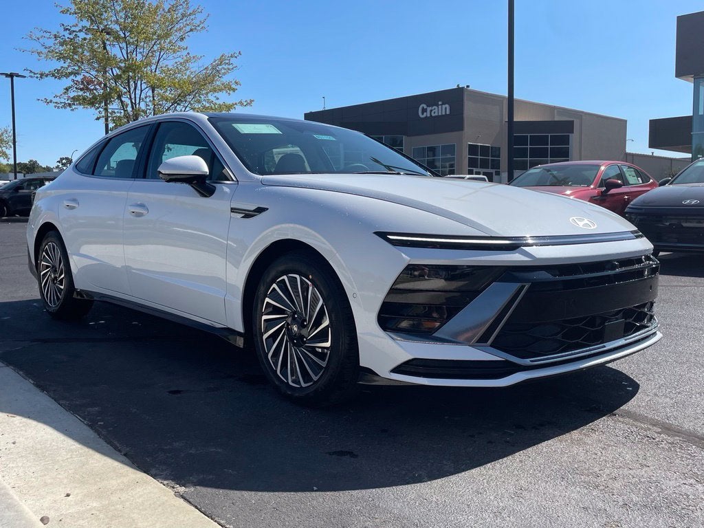 2027 Hyundai SONATA HYBRID Limited