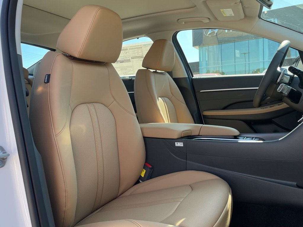 2027 Hyundai SONATA HYBRID Limited