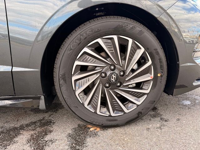 2026 Hyundai SONATA HYBRID Limited