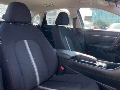 2024 Hyundai SONATA SEL One Owner, Clean Carfax