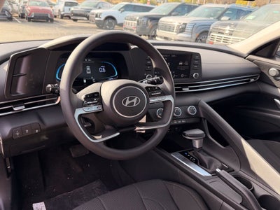 2026 Hyundai ELANTRA SE