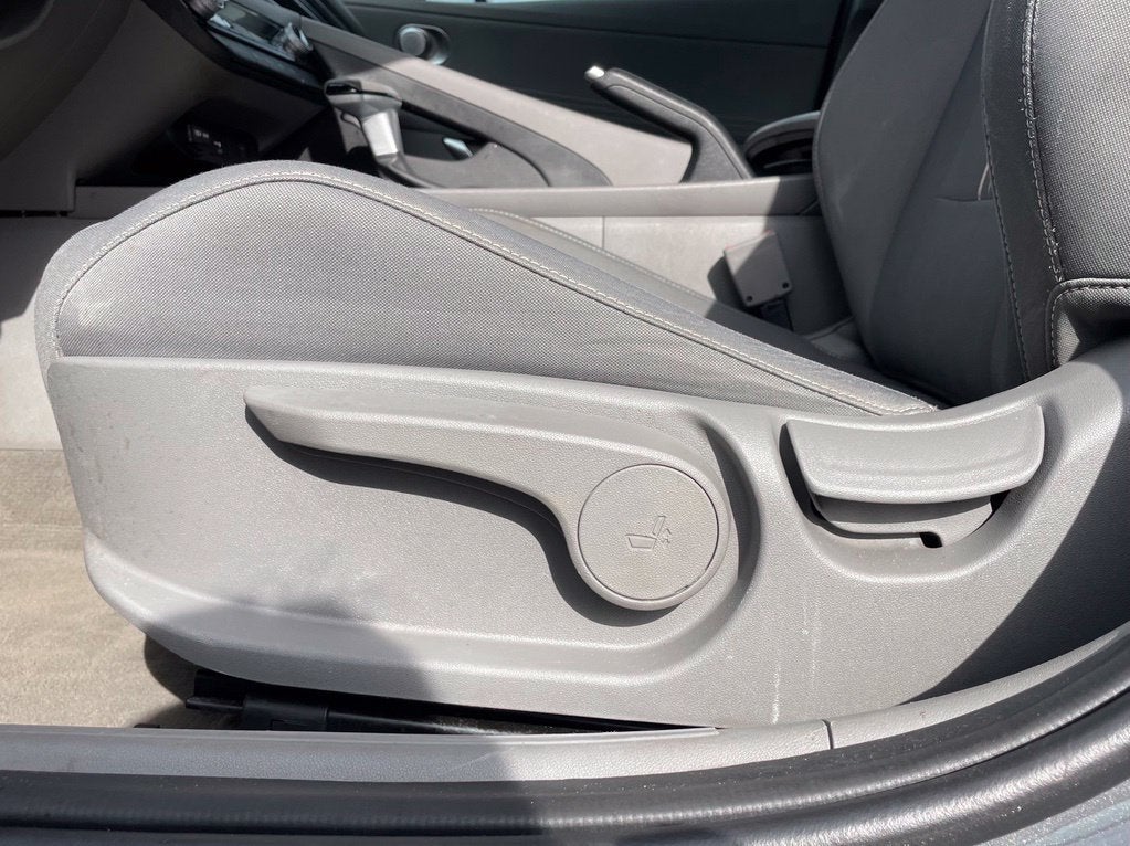 2025 Hyundai ELANTRA SEL Sport One Owner, Clean Carfax