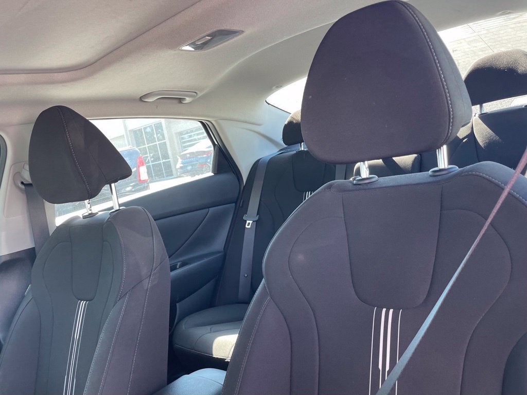 2025 Hyundai ELANTRA SEL Convenience Moonroof, Clean Carfax, One Owner