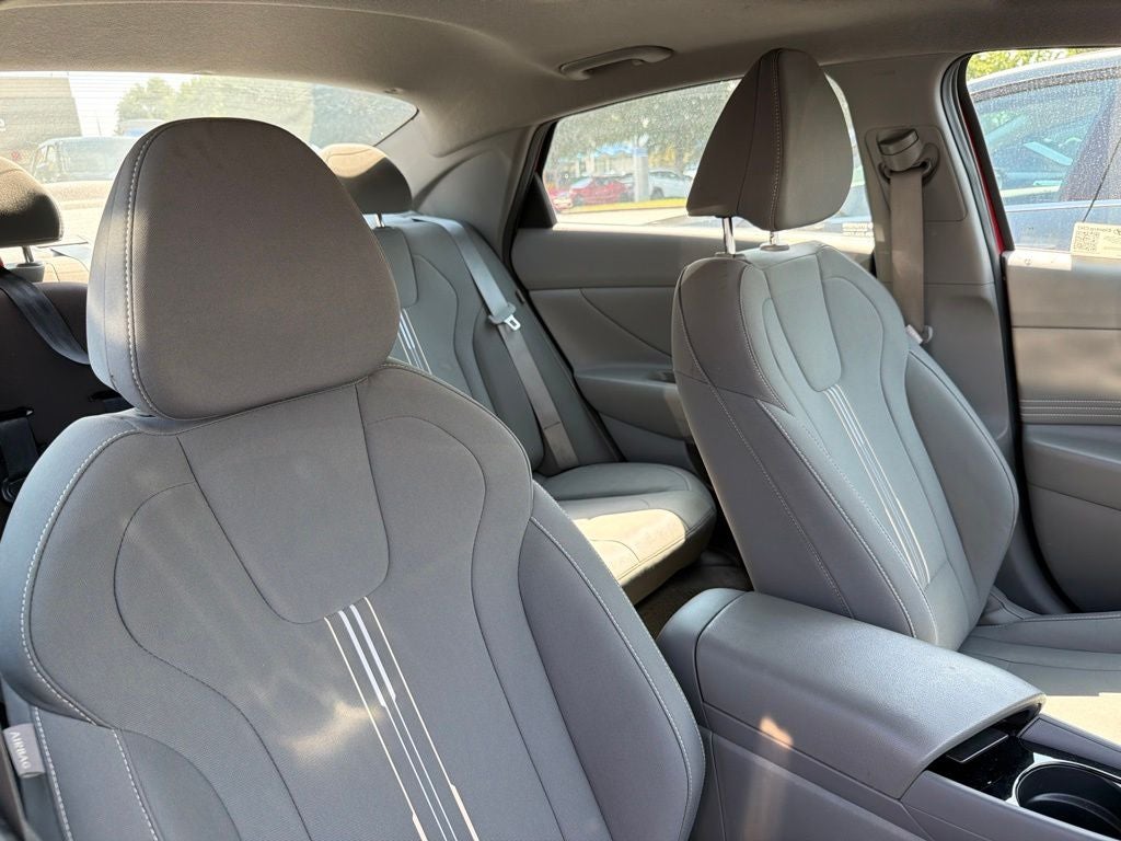 2025 Hyundai ELANTRA SEL Convenience CARFAX 1-Owner