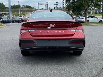 2025 Hyundai ELANTRA SEL Convenience