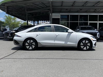 2025 Hyundai IONIQ 6 SE