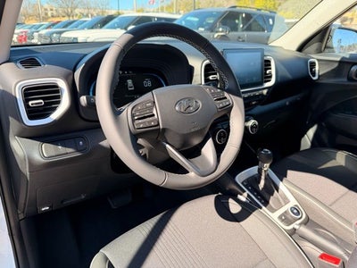 2026 Hyundai VENUE SEL W/Two-Tone Roof