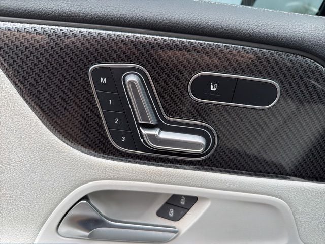 2023 Mercedes-Benz GLB GLB 250