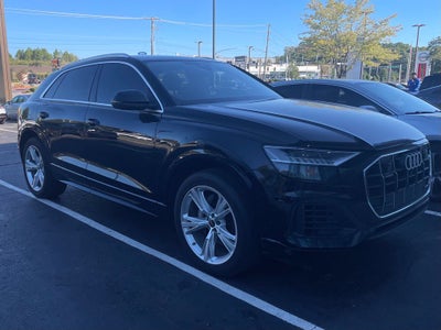 2023 Audi Q8 55 Premium Plus quattro, Pano Roof, Leather, Clean CarFax, One Own
