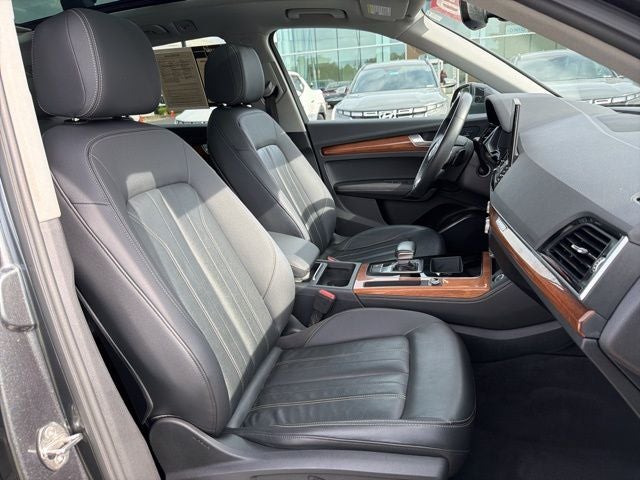 2022 Audi Q5 45 S line Premium quattro