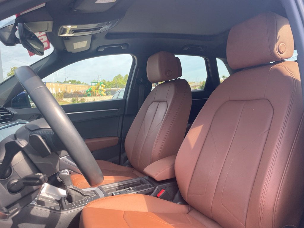 2024 Audi Q3 Premium Plus, One Owner, Navi, Leather, Moonroof S Line quattro