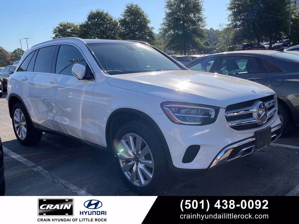 2020 Mercedes-Benz GLC GLC 300 Pano Roof, Leather, Low Miles, One Owner