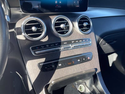 2020 Mercedes-Benz GLC GLC 300 Pano Roof, Leather, Low Miles, One Owner