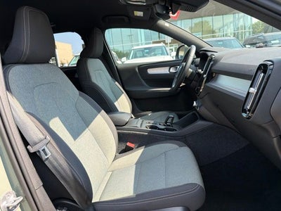 2024 Volvo XC40 B5 Core