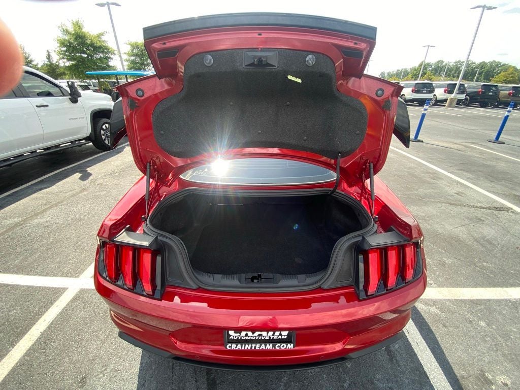 2022 Ford Mustang EcoBoost