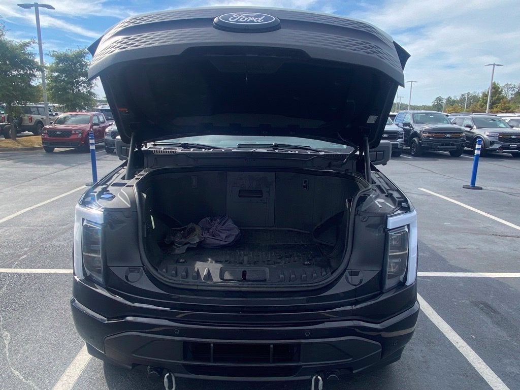 2025 Ford F-150 Lightning Flash