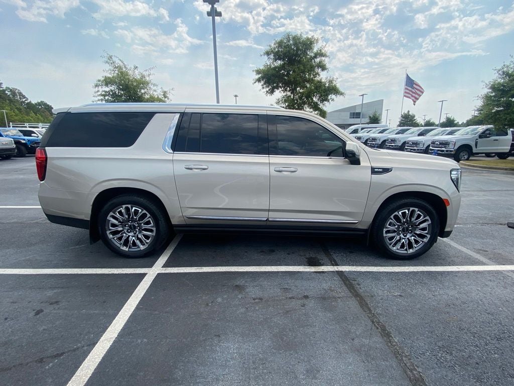 2023 GMC Yukon XL Denali Ultimate